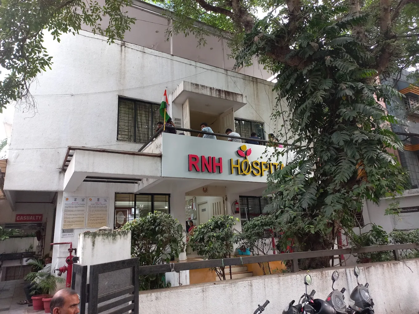 RNH Hospital logo